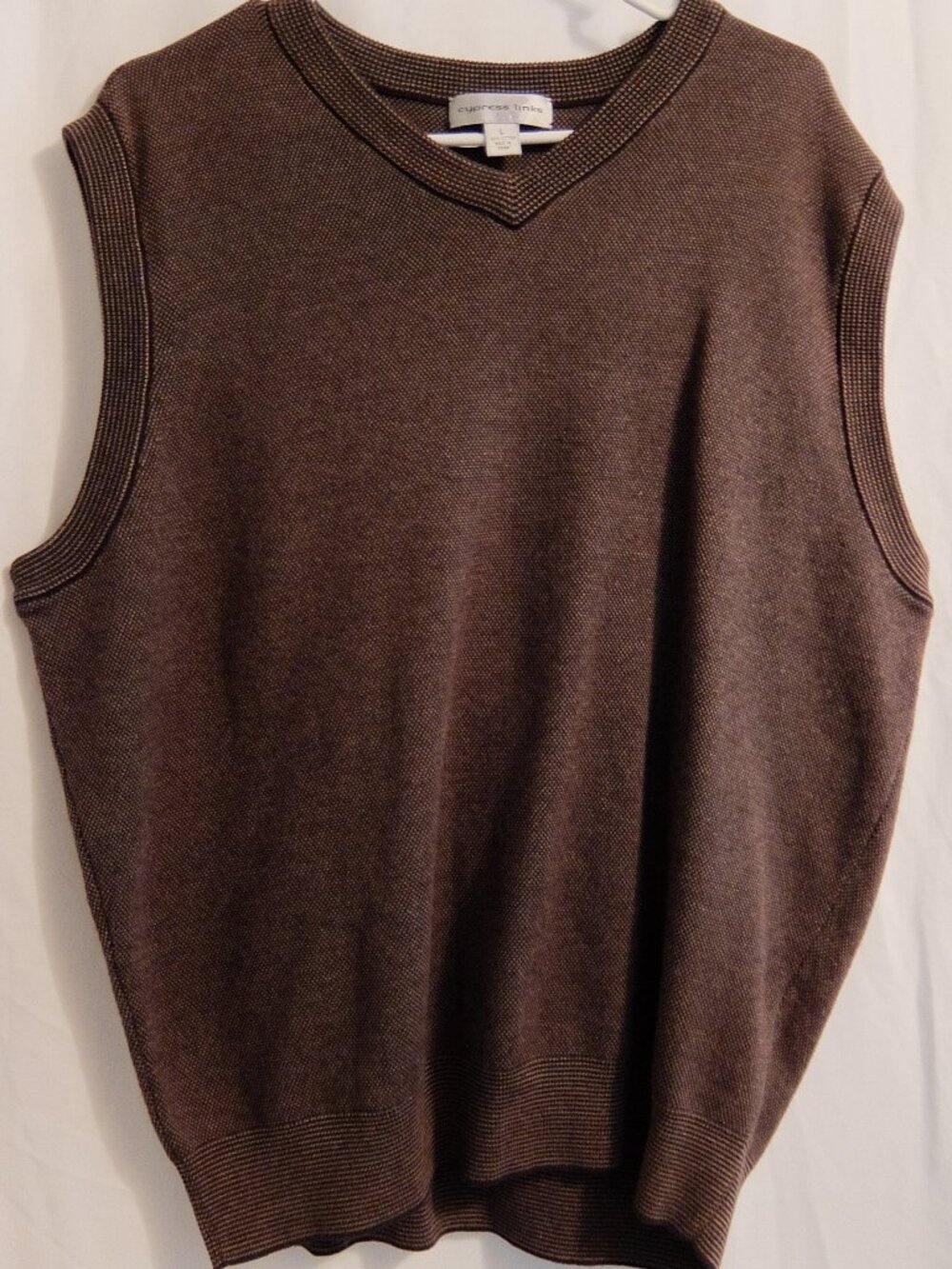 Cypress Links Men's V-Neck Sweater Vest - Size Large - Classic Knit